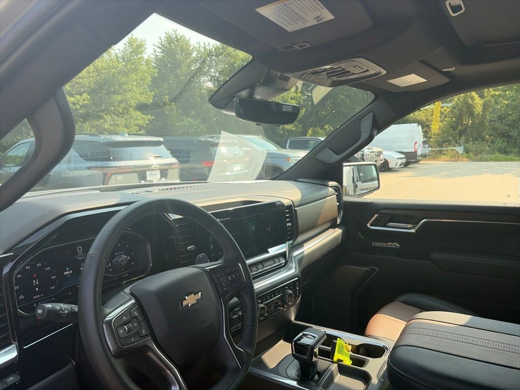 2025 Chevrolet Silverado 1500 High Country