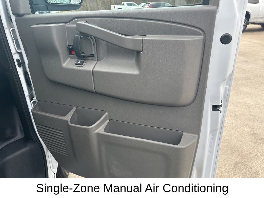 2024 Chevrolet Express 2500 Work Van Cargo