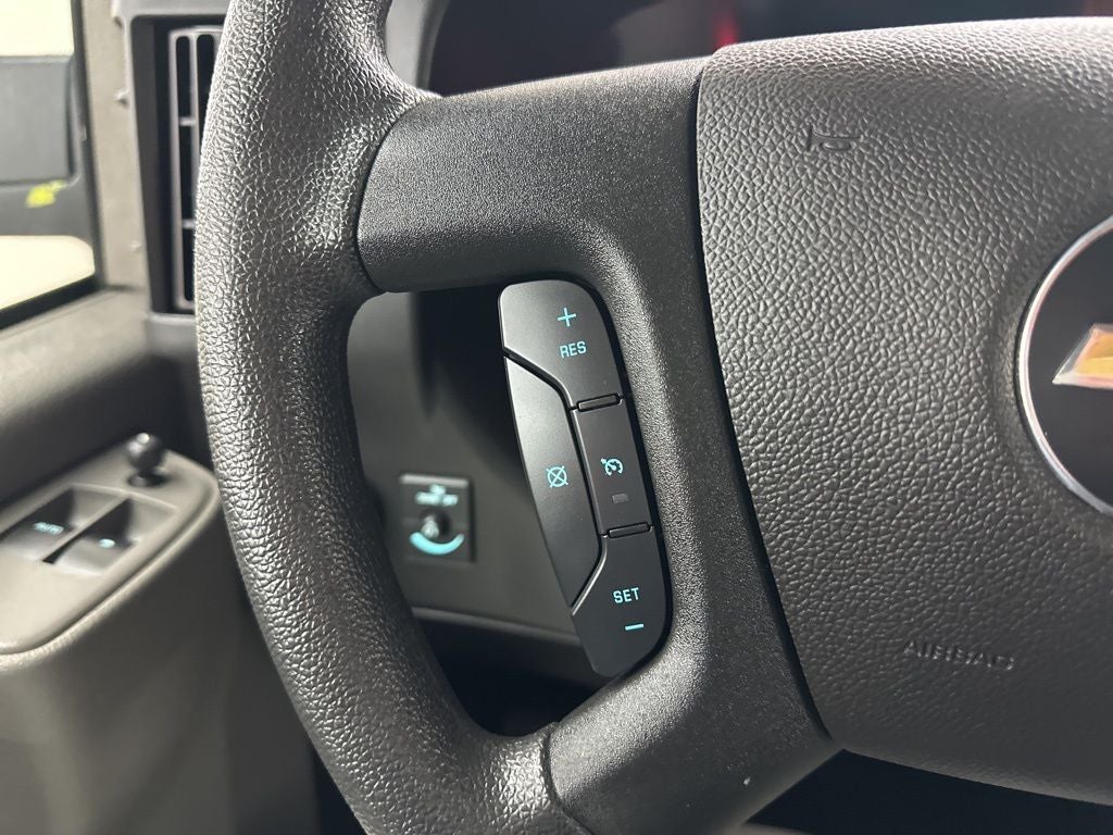 2024 Chevrolet Express 2500 Work Van Cargo
