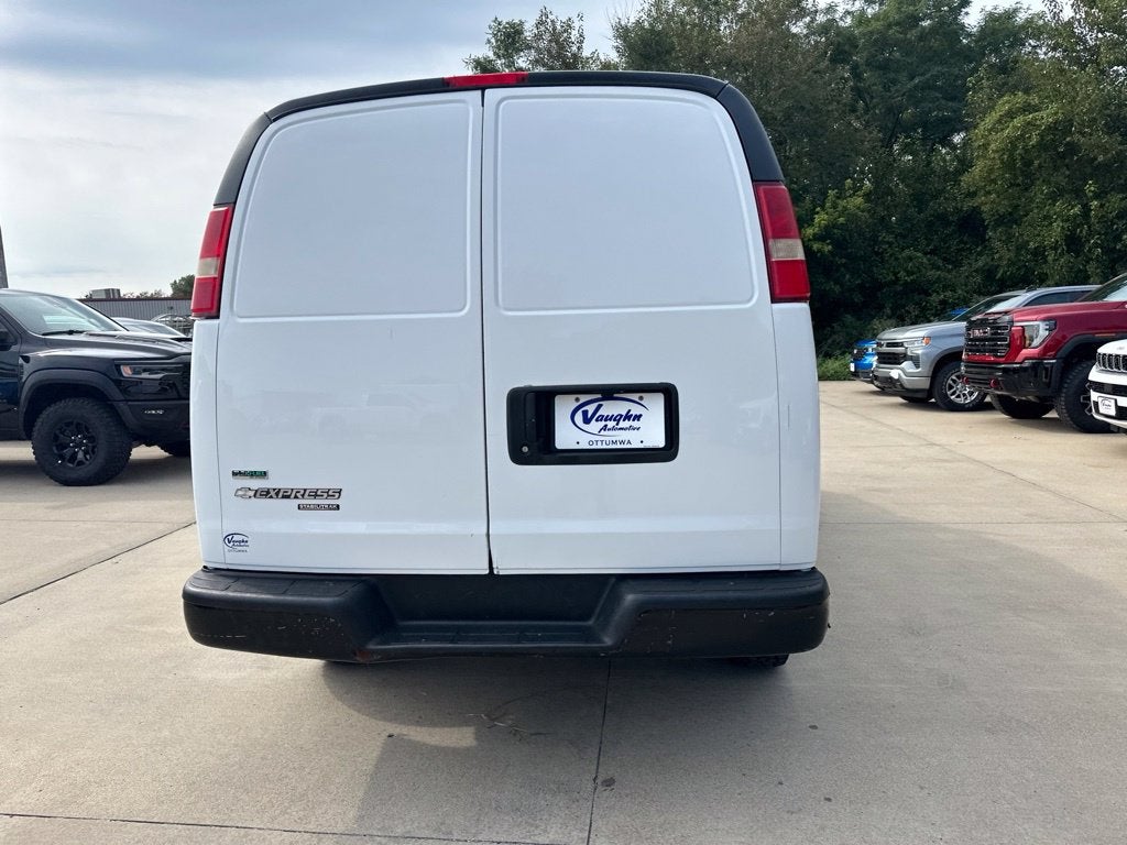2011 Chevrolet Express 3500 Work Van Cargo