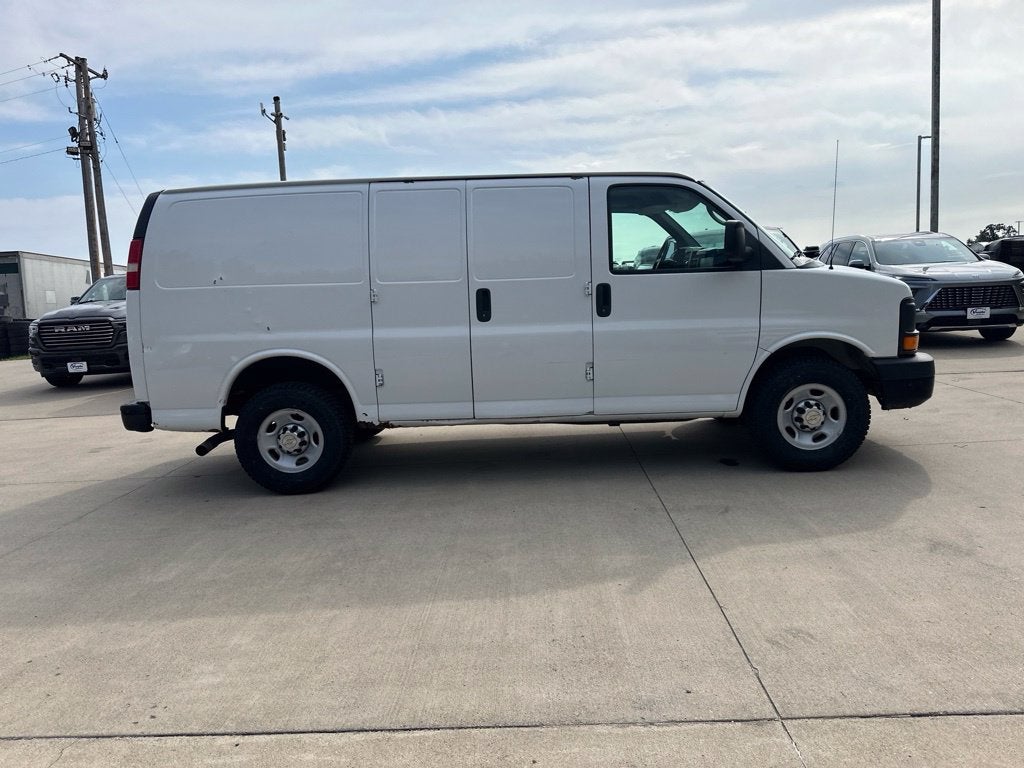 2011 Chevrolet Express 3500 Work Van Cargo