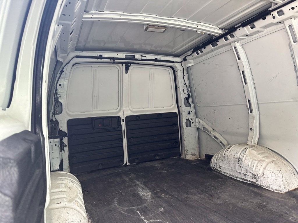 2011 Chevrolet Express 3500 Work Van Cargo