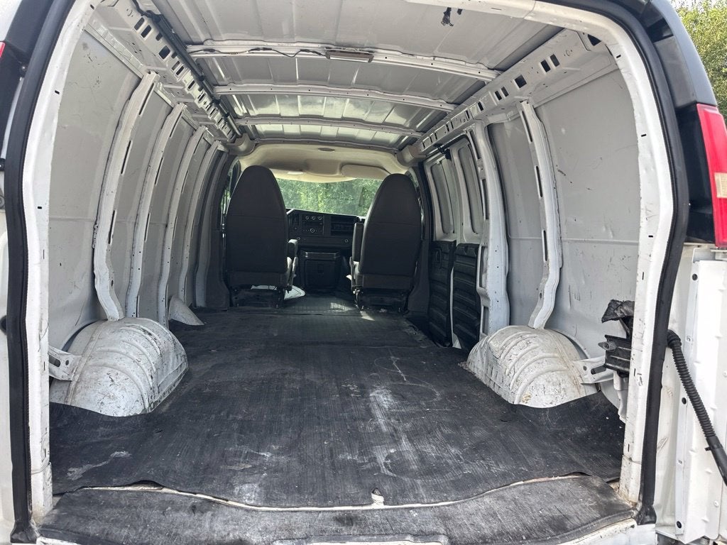 2011 Chevrolet Express 3500 Work Van Cargo