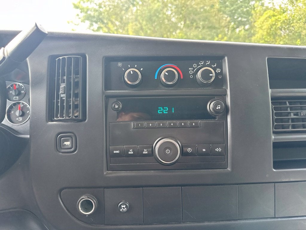 2011 Chevrolet Express 3500 Work Van Cargo