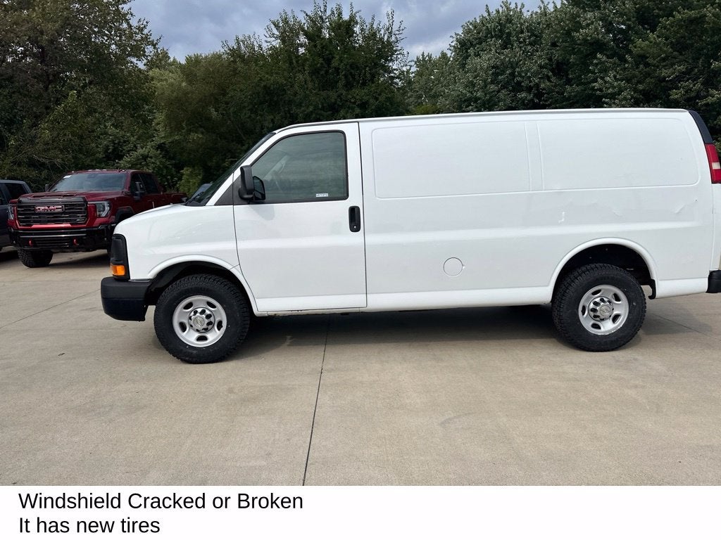 2011 Chevrolet Express 3500 Work Van Cargo