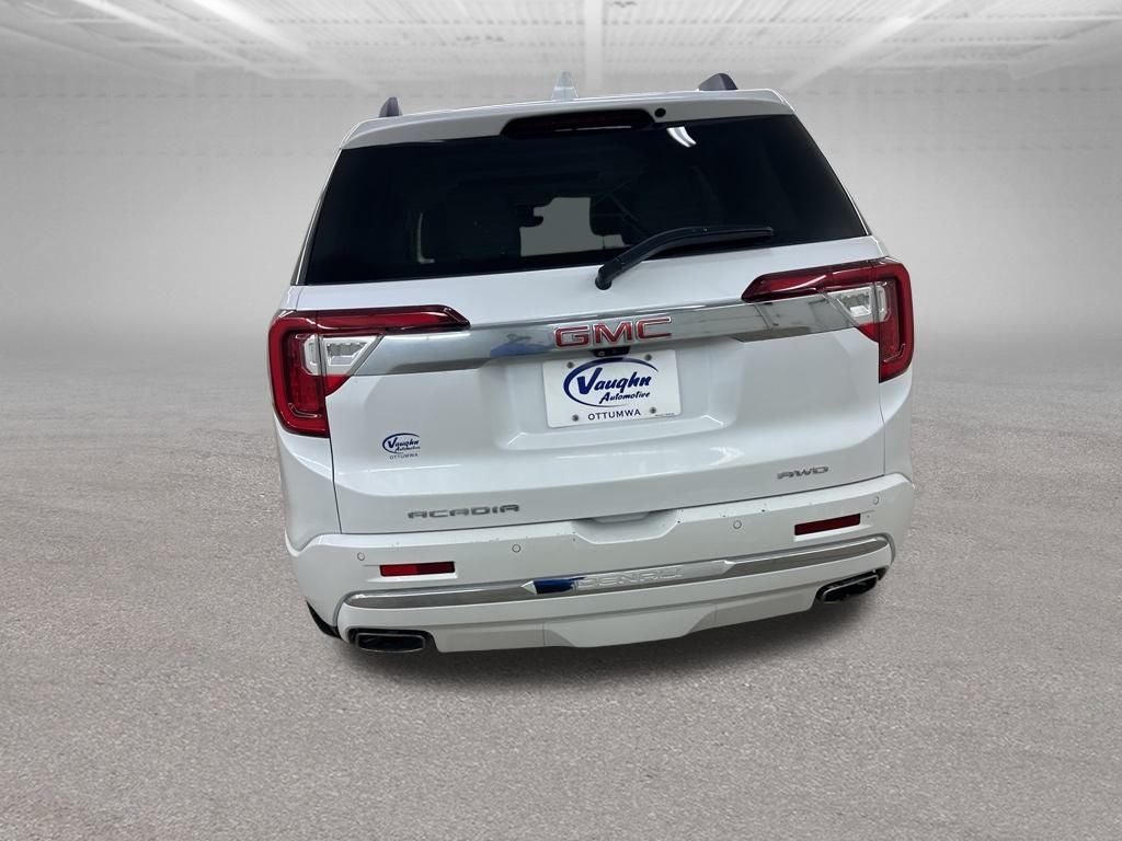 2022 GMC Acadia Denali