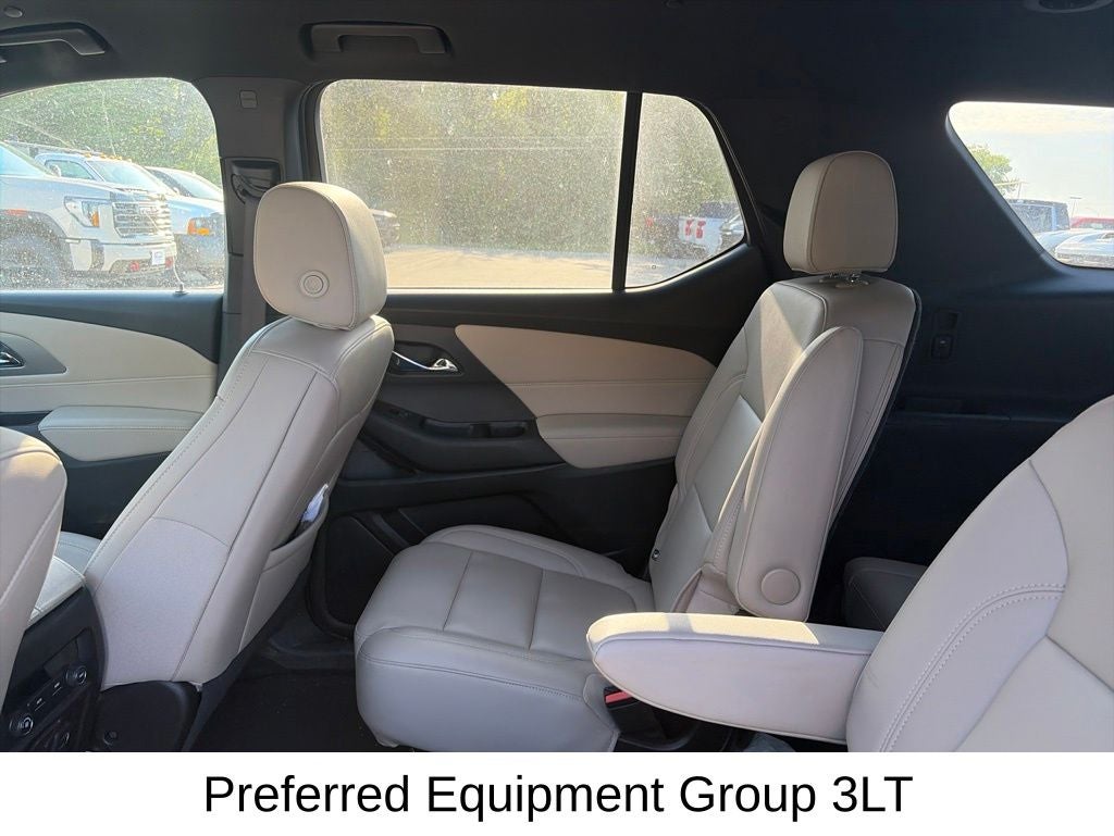 2023 Chevrolet Traverse LT Leather