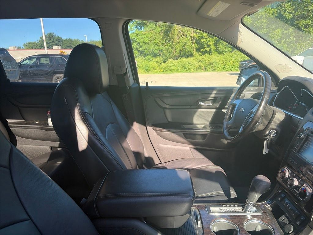 2017 Chevrolet Traverse 2LT 2LT