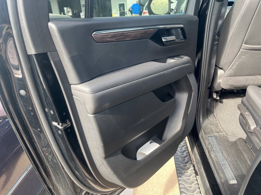 2025 Chevrolet Suburban Z71