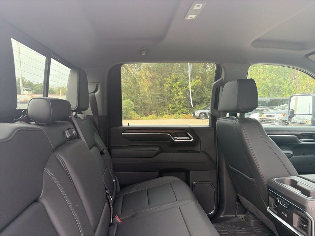 2024 GMC Sierra 2500HD SLT