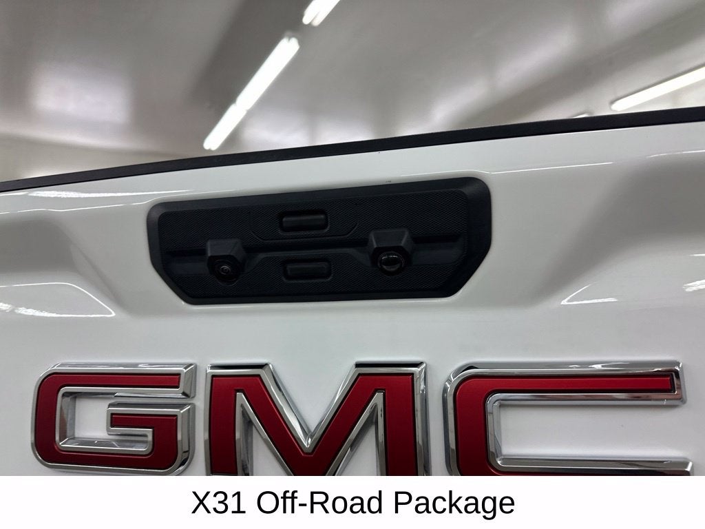 2025 GMC Sierra 2500HD AT4