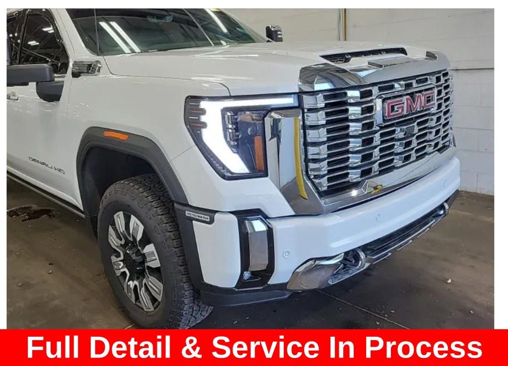 2025 GMC Sierra 2500HD Denali