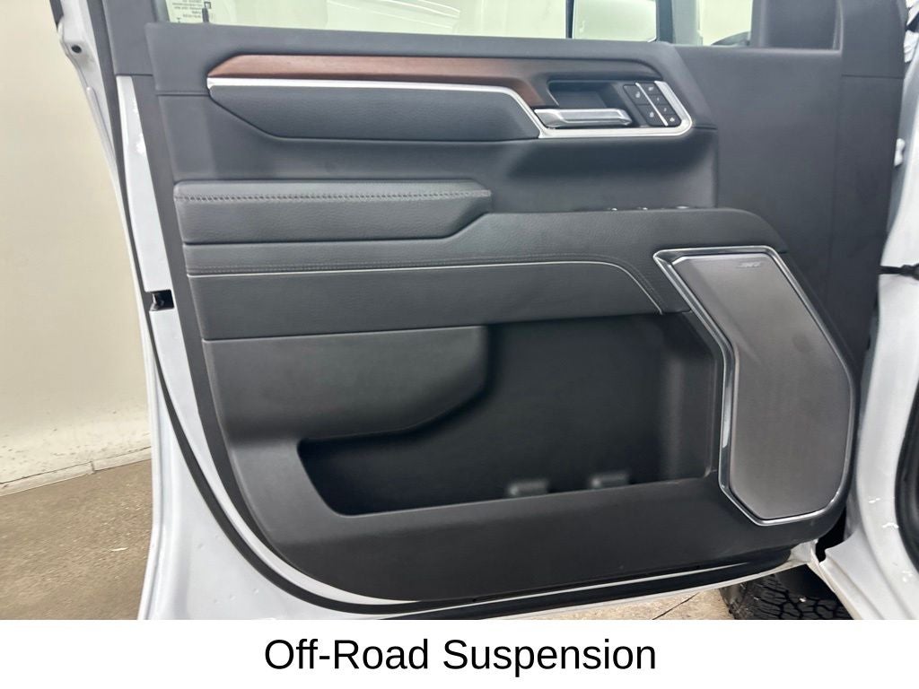 2025 GMC Sierra 2500HD Denali