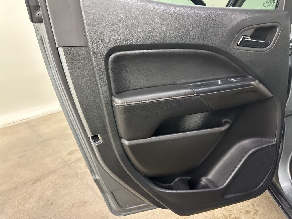 2022 GMC Canyon AT4 w/Leather