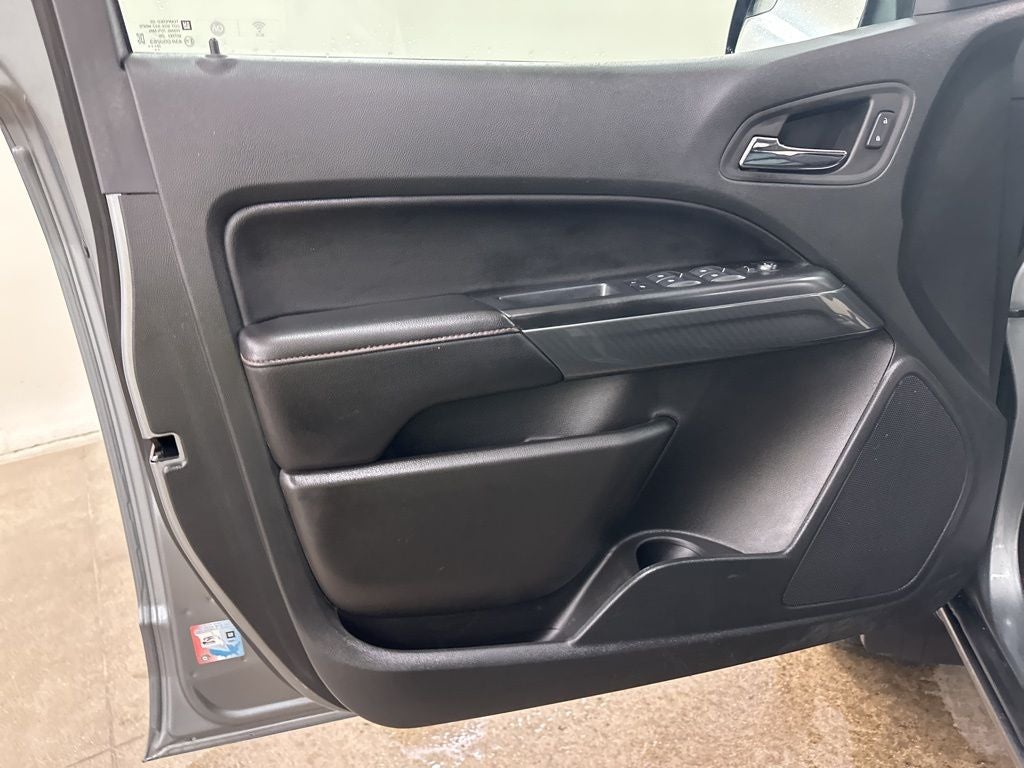 2022 GMC Canyon AT4 w/Leather