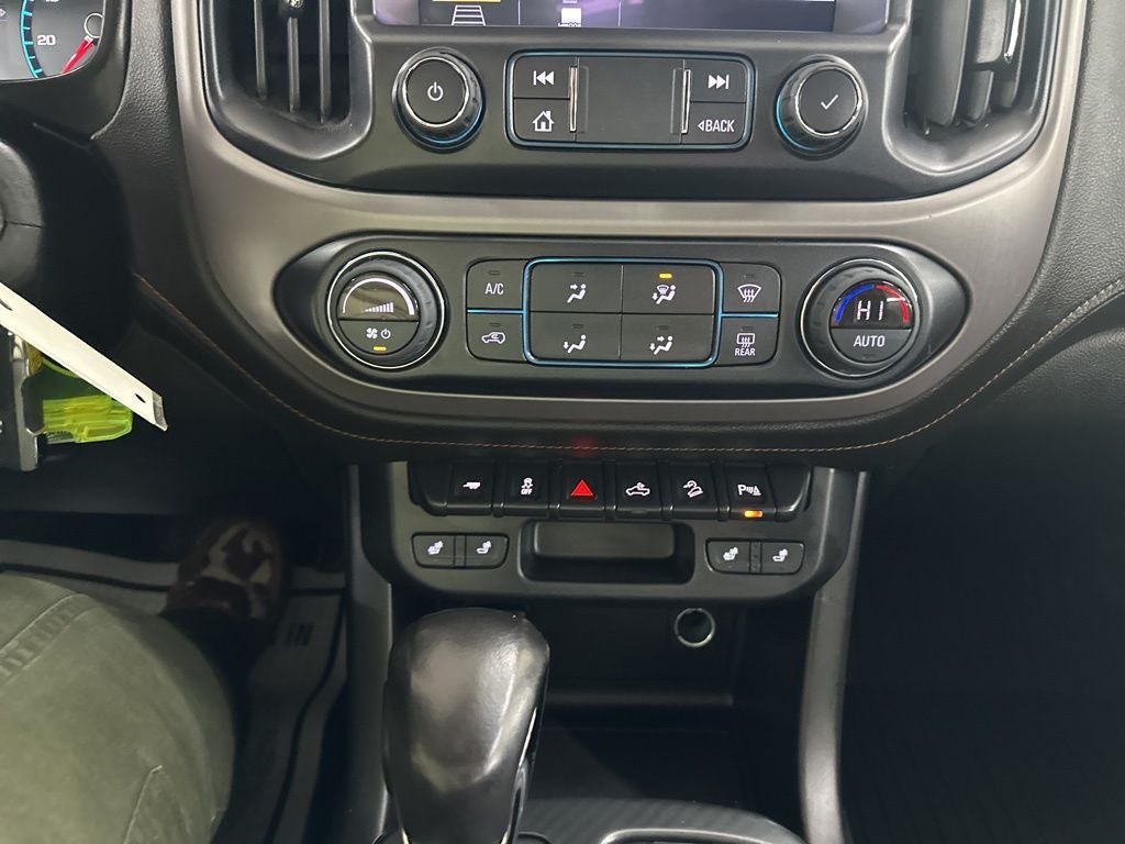 2022 GMC Canyon AT4 w/Leather