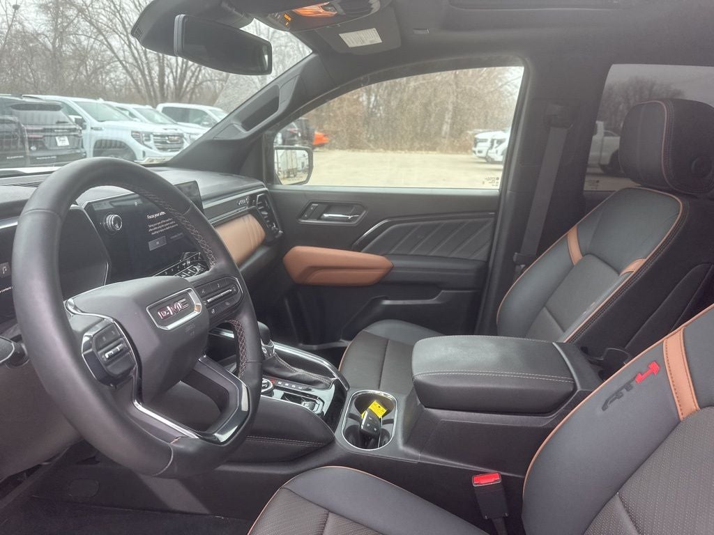 2025 GMC Canyon AT4
