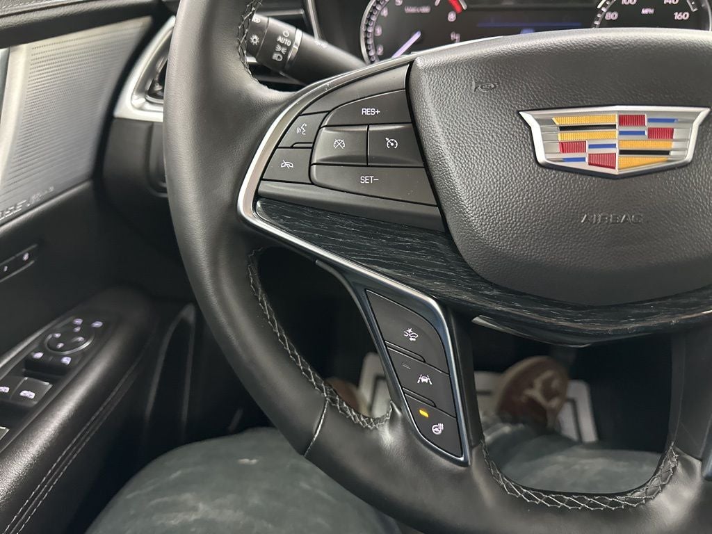 2025 Cadillac XT5 Premium Luxury