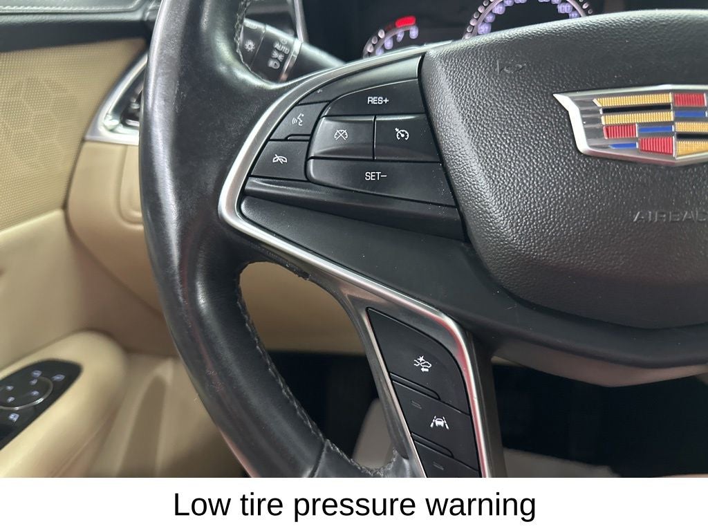 2018 Cadillac XT5 Premium Luxury