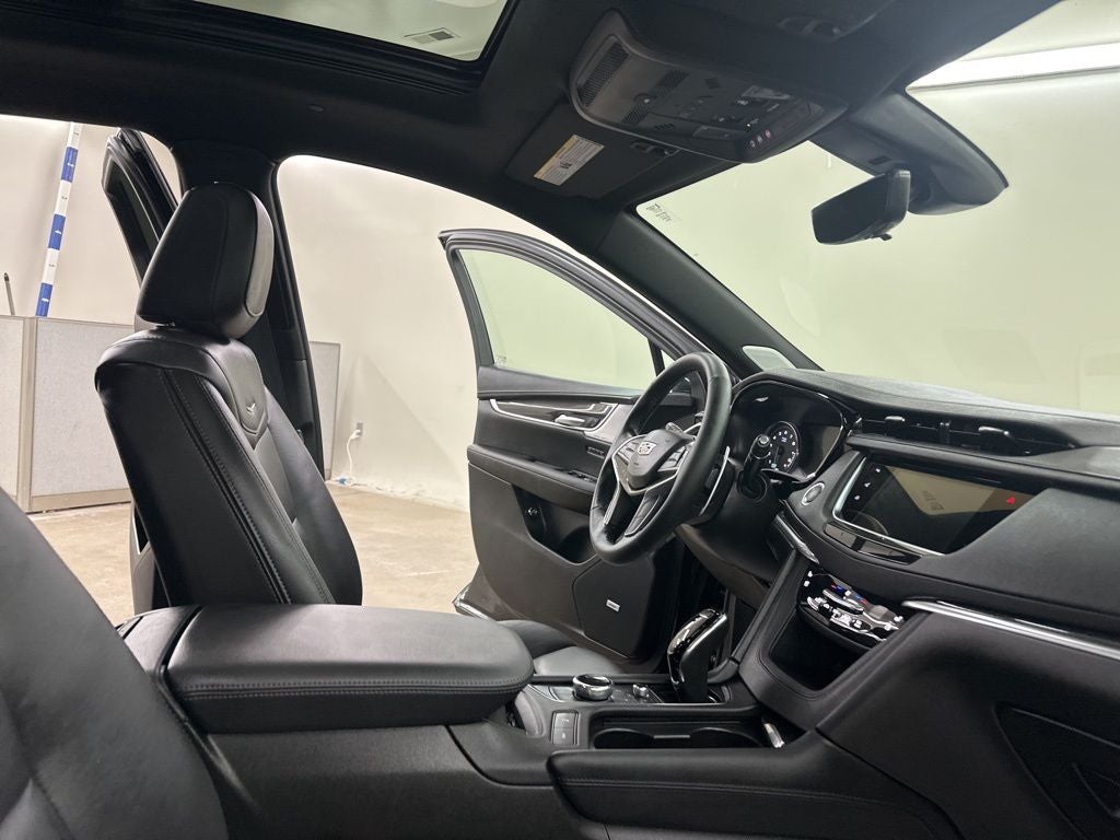 2025 Cadillac XT5 Sport