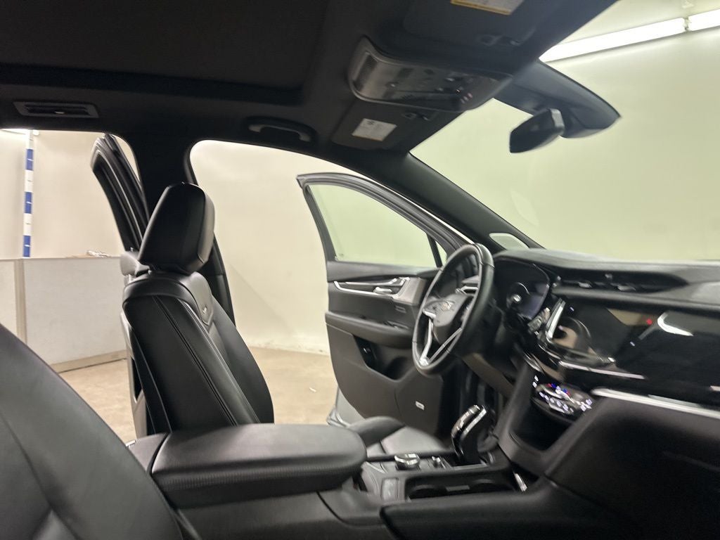 2025 Cadillac XT6 Premium Luxury