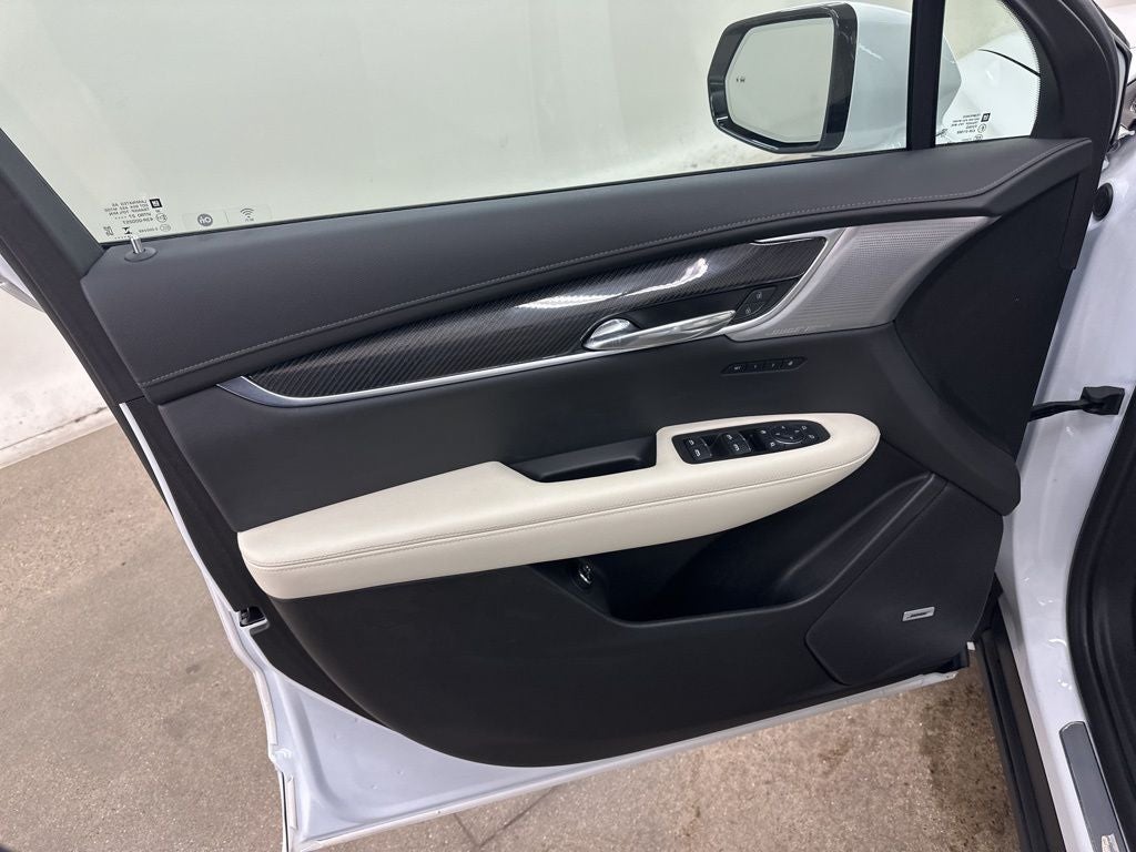 2025 Cadillac XT6 Sport
