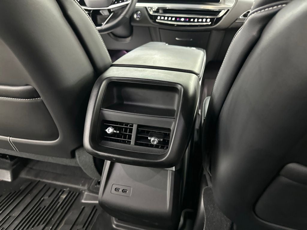 2024 Cadillac LYRIQ Luxury