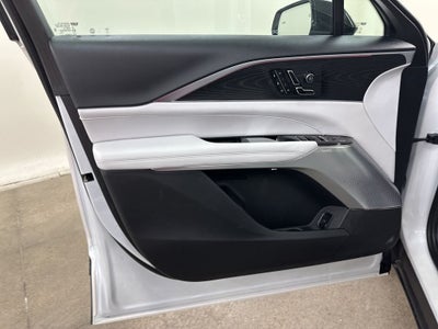 2025 Cadillac LYRIQ Luxury