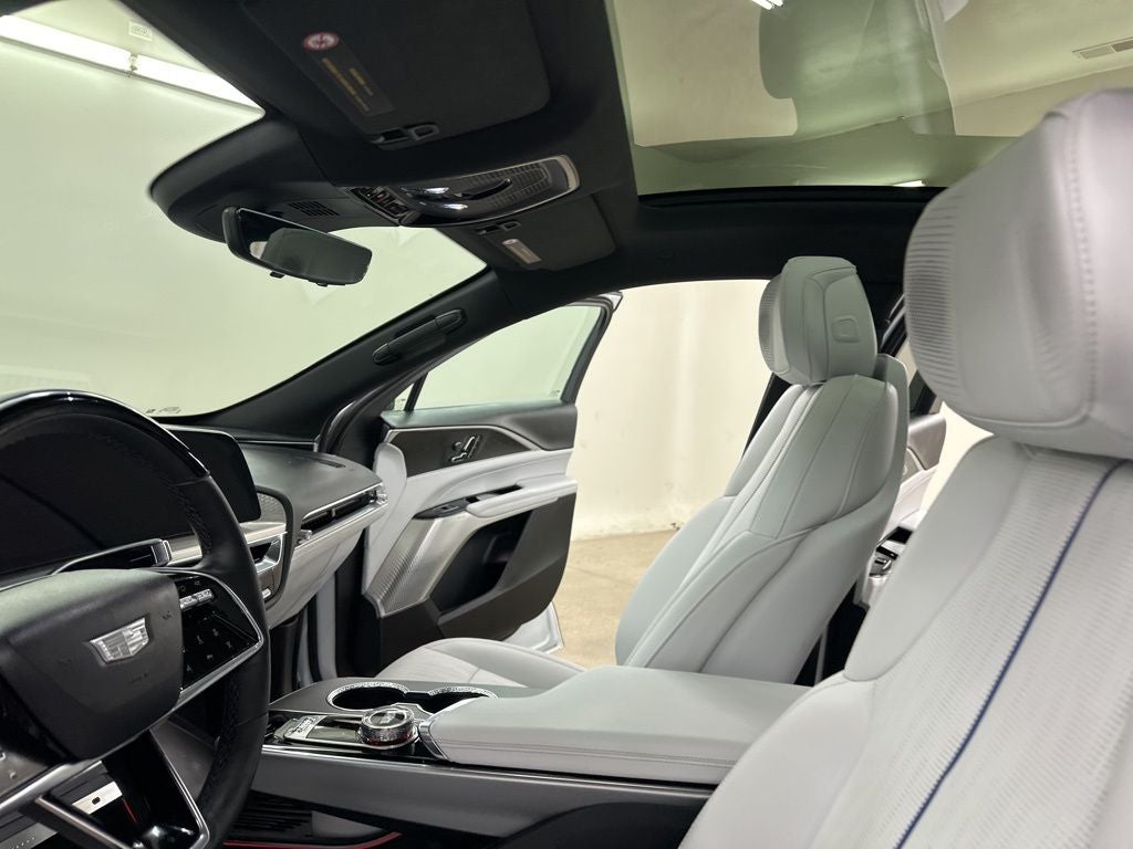 2025 Cadillac LYRIQ Luxury