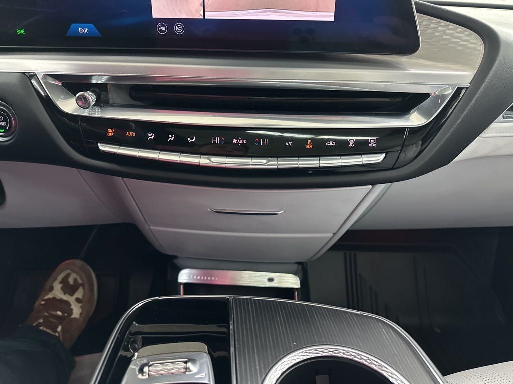 2025 Cadillac LYRIQ Luxury