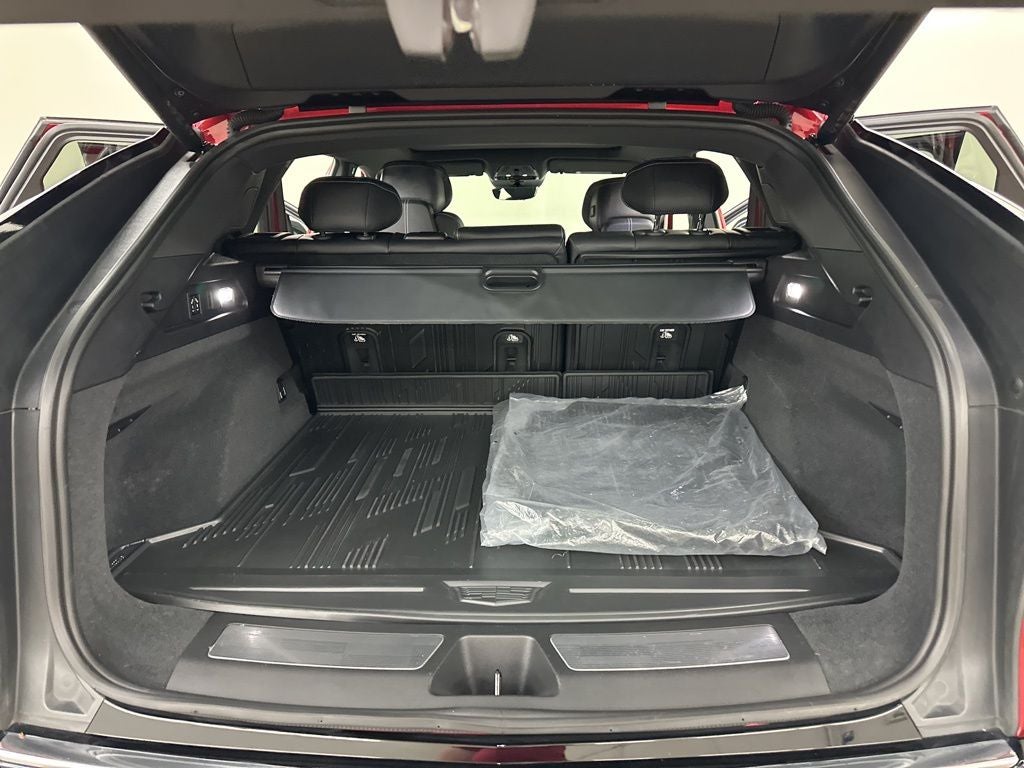 2024 Cadillac LYRIQ Luxury Luxury 3