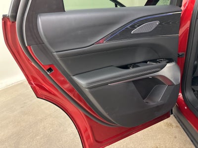 2024 Cadillac LYRIQ Luxury Luxury 3