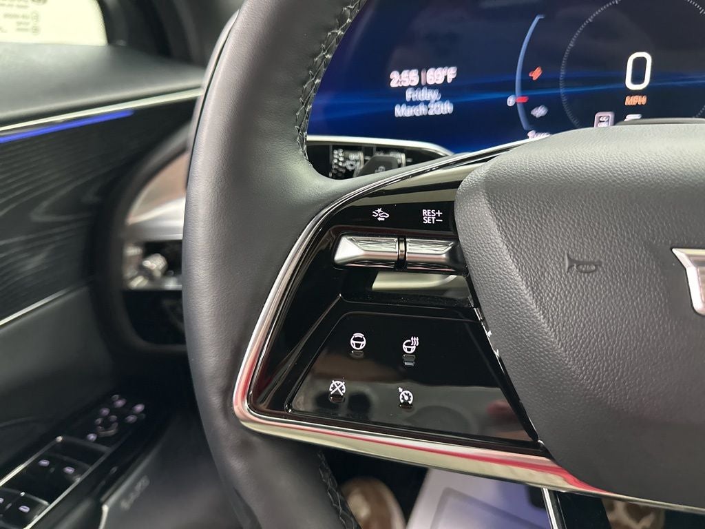 2024 Cadillac LYRIQ Luxury Luxury 3