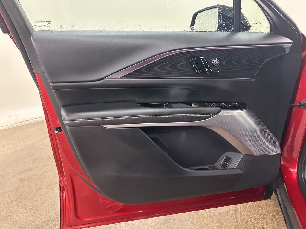 2025 Cadillac LYRIQ Luxury
