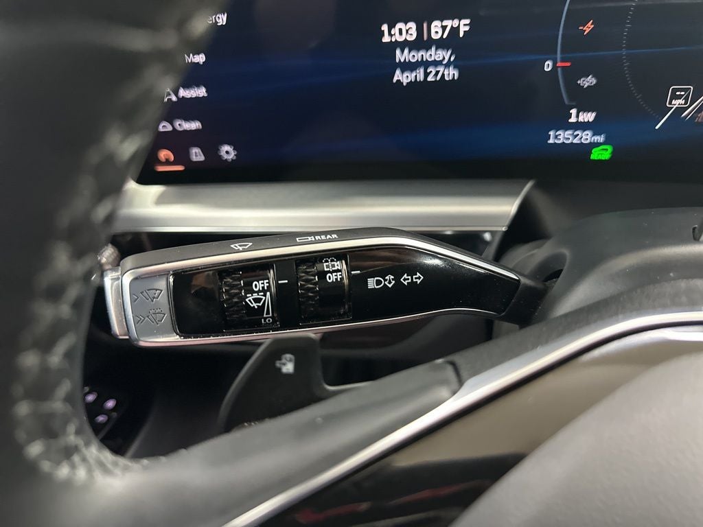 2025 Cadillac LYRIQ Luxury