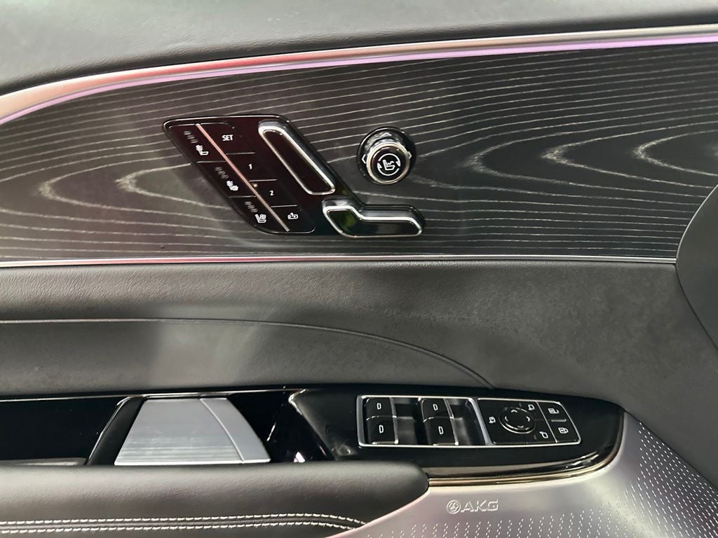 2025 Cadillac LYRIQ Luxury