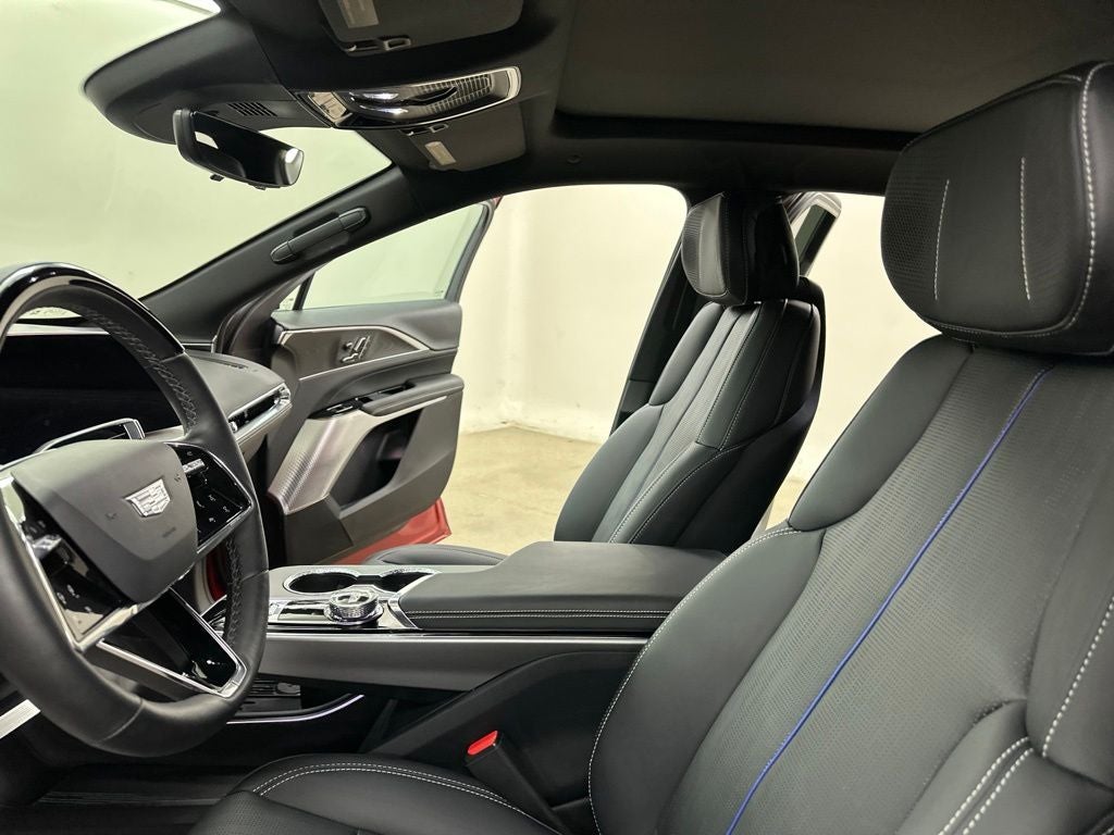 2025 Cadillac LYRIQ Luxury
