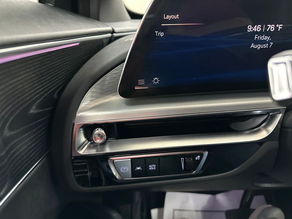 2025 Cadillac LYRIQ Luxury