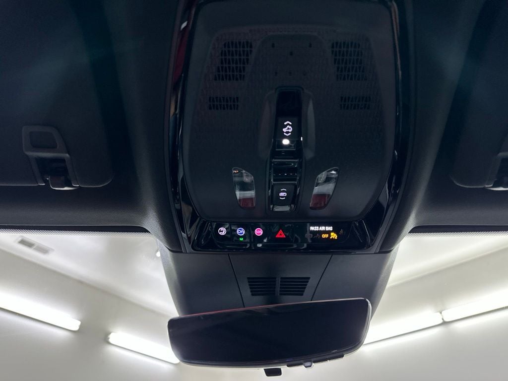 2025 Cadillac LYRIQ Luxury