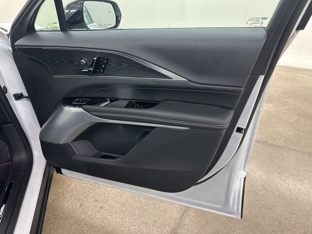 2025 Cadillac LYRIQ Luxury