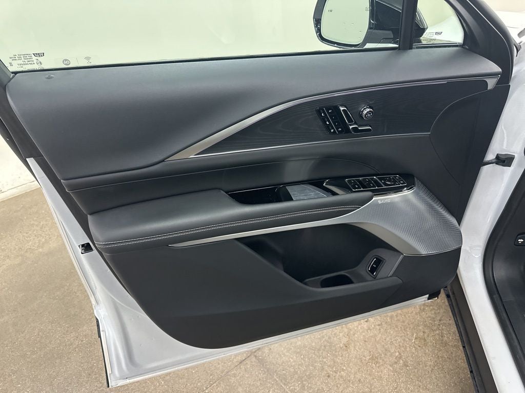 2025 Cadillac LYRIQ Luxury