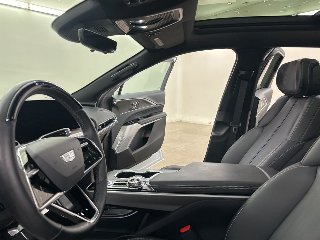 2025 Cadillac LYRIQ Luxury