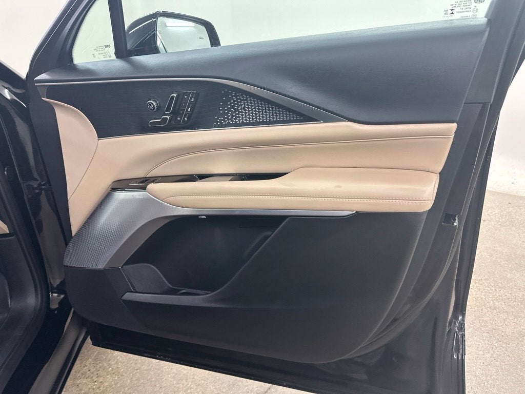 2026 Cadillac LYRIQ Signature Luxury