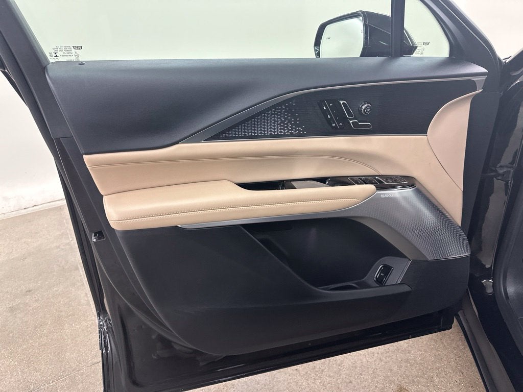2026 Cadillac LYRIQ Signature Luxury