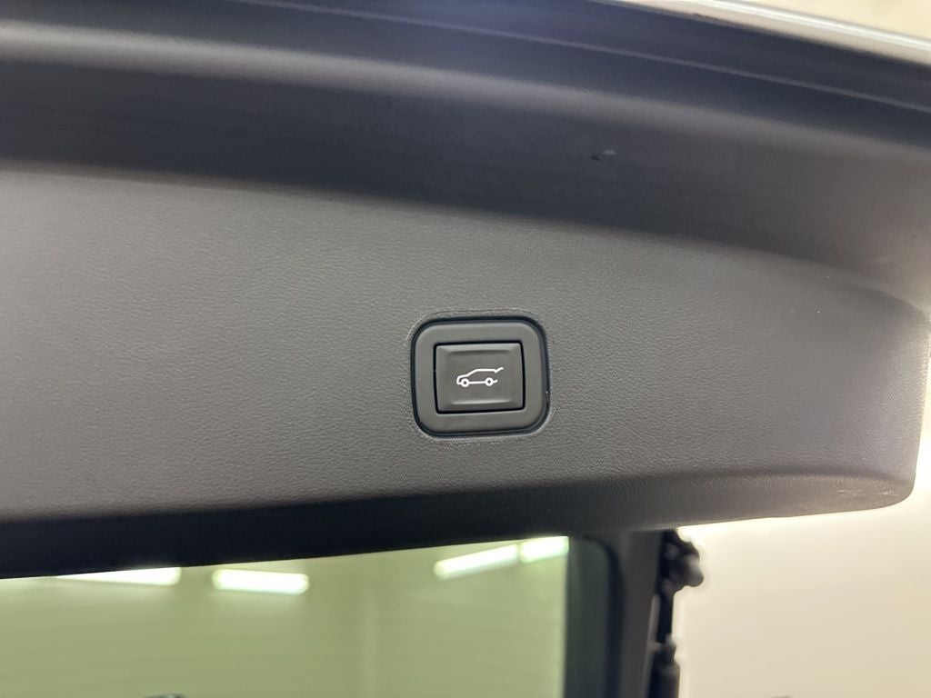 2025 Cadillac LYRIQ Sport Sport 2