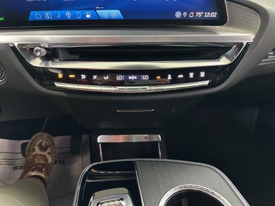 2025 Cadillac LYRIQ Sport Sport 2