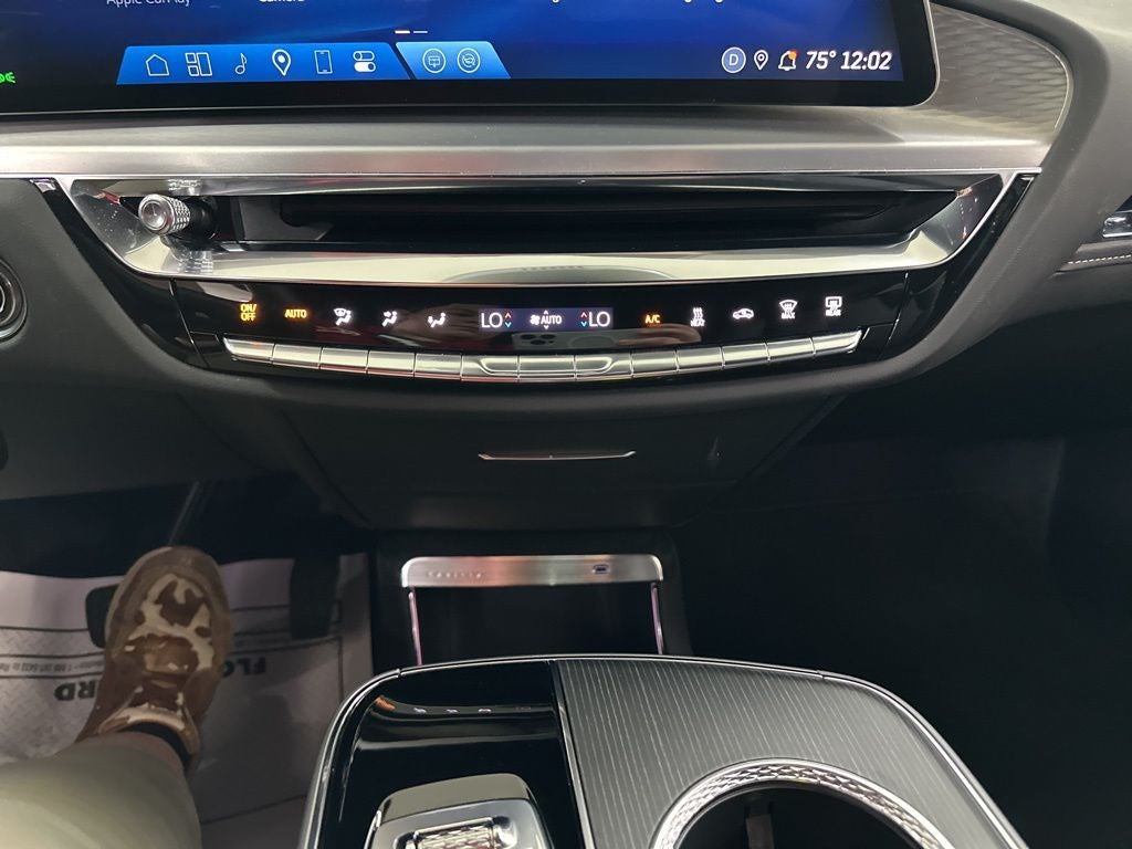 2025 Cadillac LYRIQ Sport Sport 2