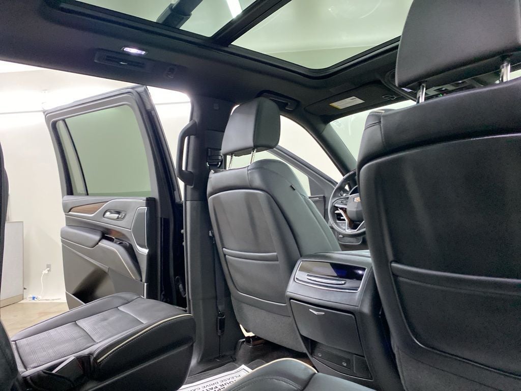 2023 Cadillac Escalade ESV Premium