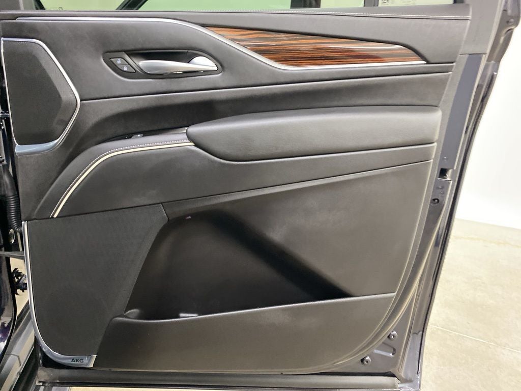2023 Cadillac Escalade ESV Premium