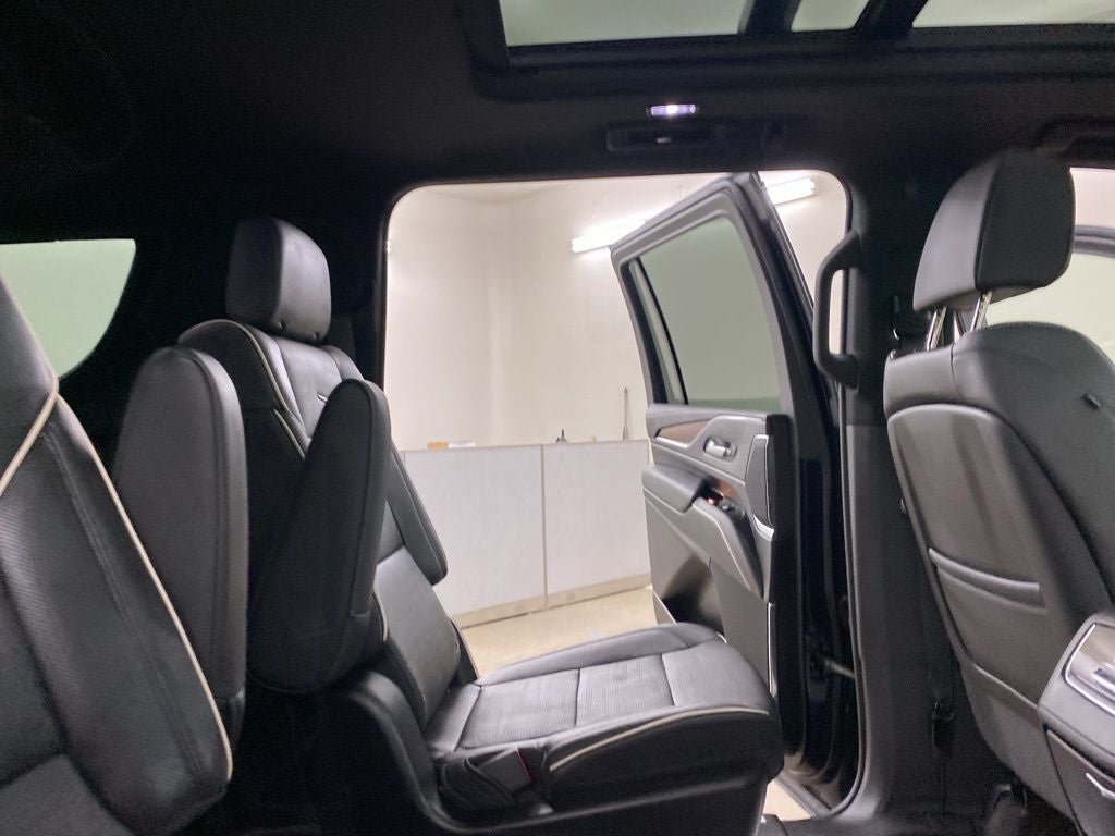 2023 Cadillac Escalade ESV Premium